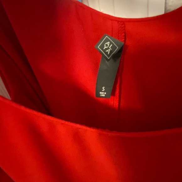 Simple Red Shift Dress - Picture 2 of 2